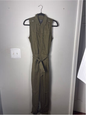 Abercrombie & Fitch Womens Olive Utility Jumpsuit XS Sleeveless Belted Zip Front